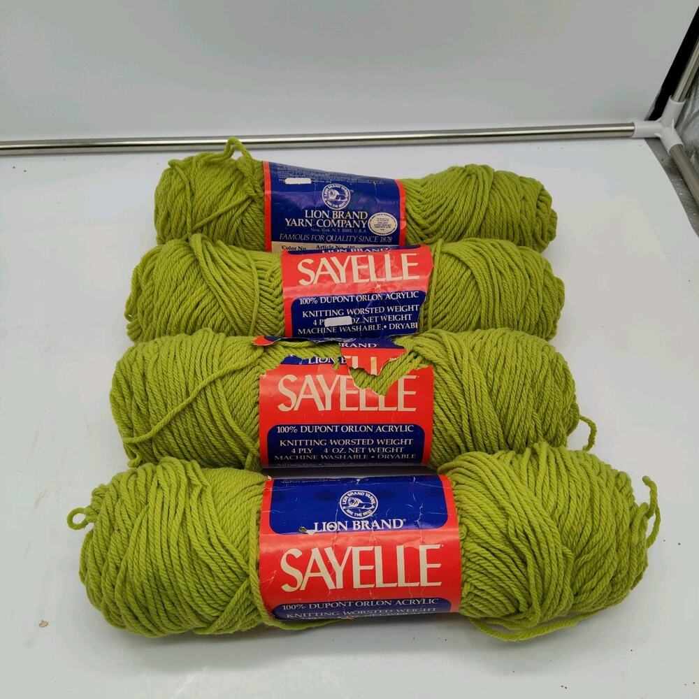4X Vtg Lion Brand Sayelle Yarn Lime Green 174 4-Ply Worsted 4oz 4 Skeins